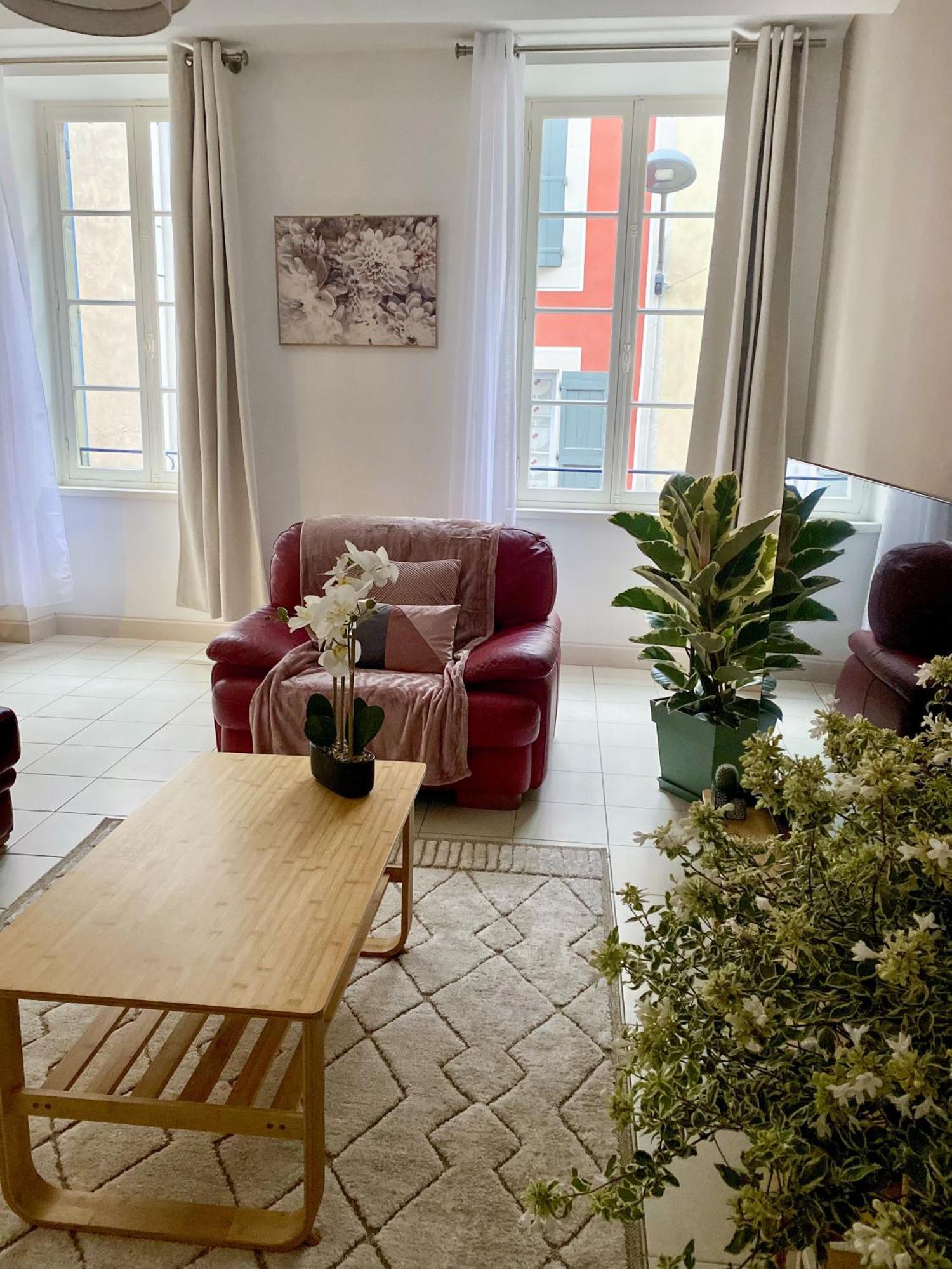 T3 Situe Pres De La Place Carnot * Carcassonne